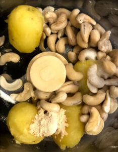 lemon_garlic_sauce_ingredients_in_food_processor