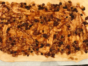 Spread filling rolls